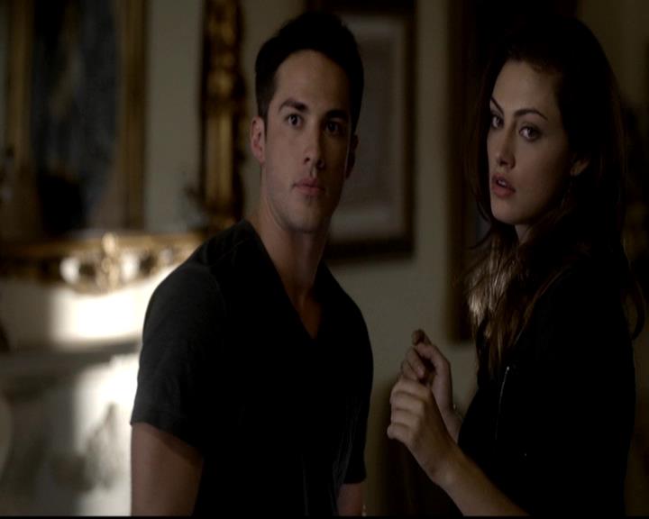 VampireDiariesWorld-dot-org_4x05TheKiller1932.jpg