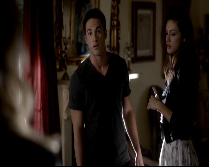 VampireDiariesWorld-dot-org_4x05TheKiller1935.jpg