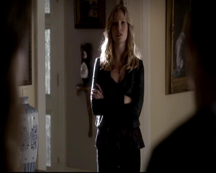 VampireDiariesWorld-dot-org_4x05TheKiller1938.jpg