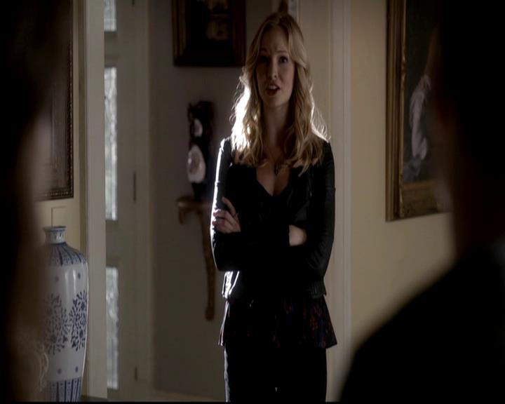 VampireDiariesWorld-dot-org_4x05TheKiller1939.jpg