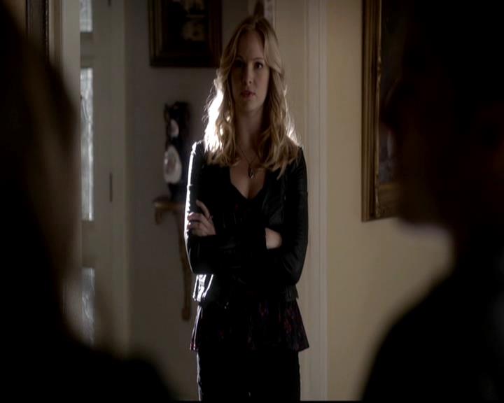 VampireDiariesWorld-dot-org_4x05TheKiller1943.jpg