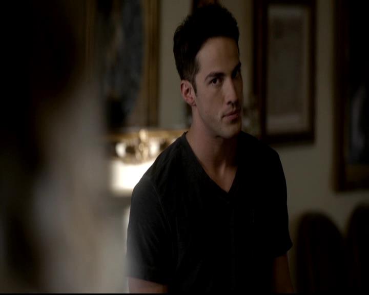 VampireDiariesWorld-dot-org_4x05TheKiller1946.jpg