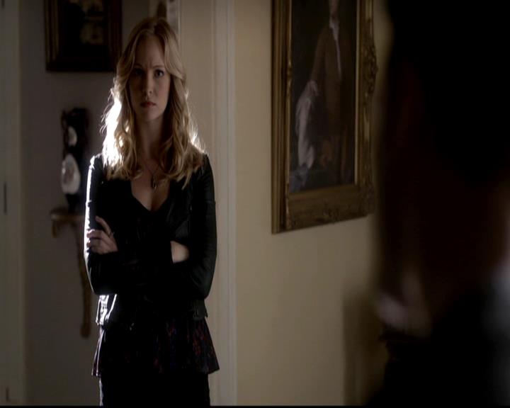 VampireDiariesWorld-dot-org_4x05TheKiller1947.jpg