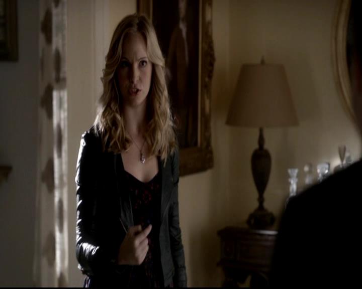 VampireDiariesWorld-dot-org_4x05TheKiller1950.jpg