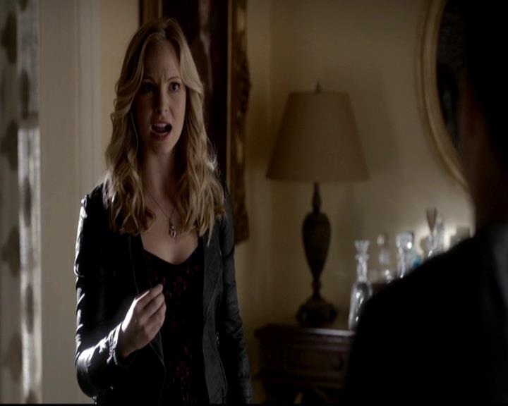 VampireDiariesWorld-dot-org_4x05TheKiller1951.jpg