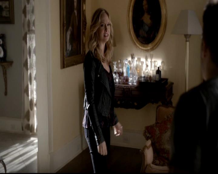 VampireDiariesWorld-dot-org_4x05TheKiller1961.jpg