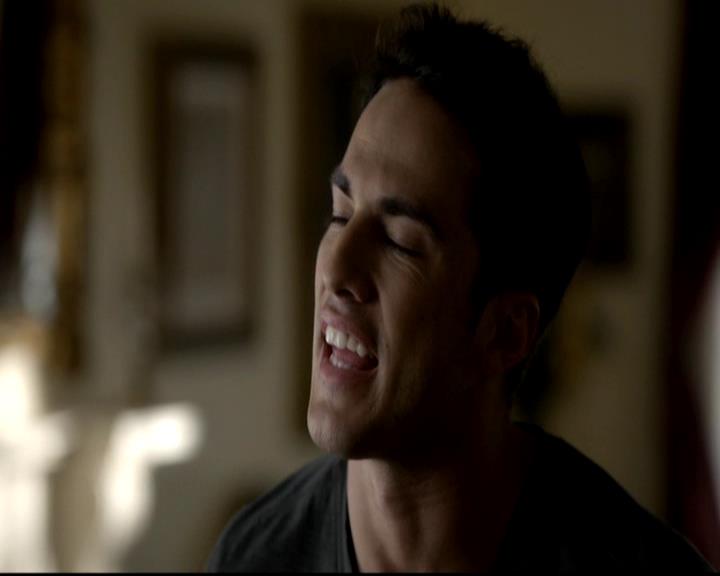 VampireDiariesWorld-dot-org_4x05TheKiller1963.jpg