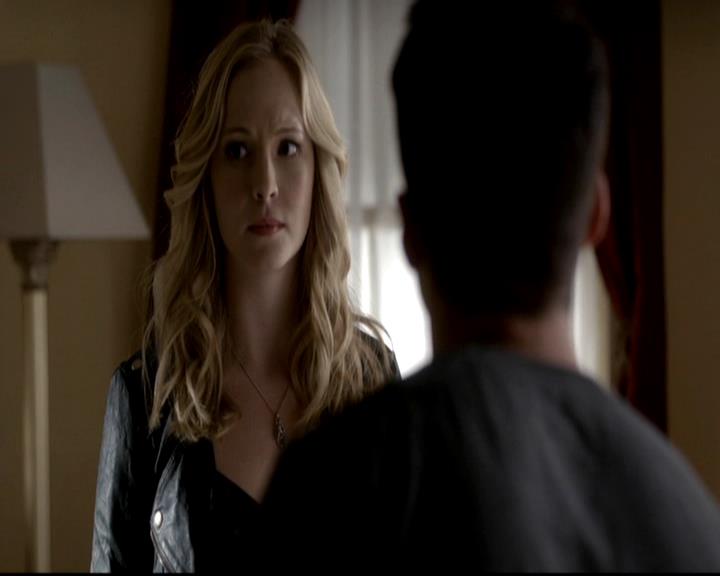 VampireDiariesWorld-dot-org_4x05TheKiller1967.jpg