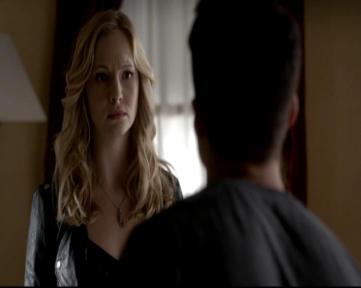 VampireDiariesWorld-dot-org_4x05TheKiller1968.jpg