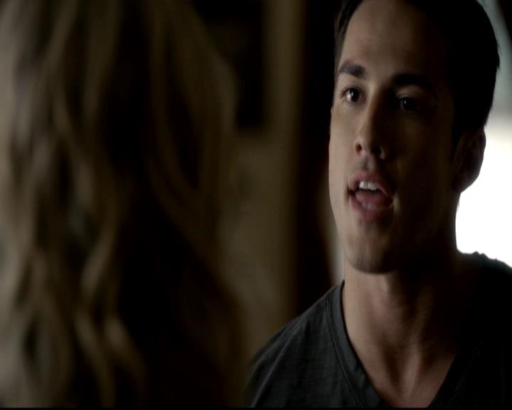 VampireDiariesWorld-dot-org_4x05TheKiller1972.jpg