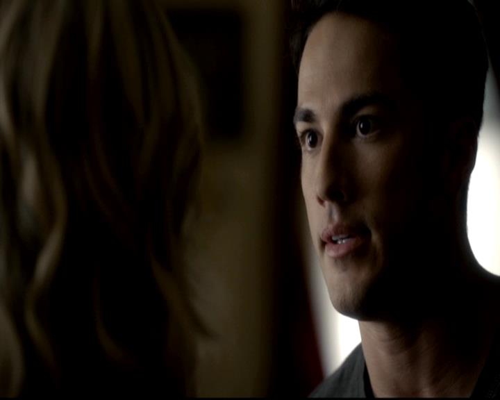 VampireDiariesWorld-dot-org_4x05TheKiller1980.jpg