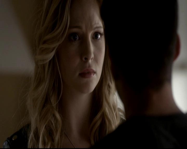 VampireDiariesWorld-dot-org_4x05TheKiller1983.jpg