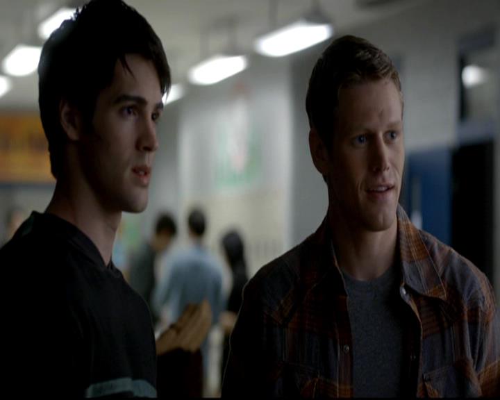 VampireDiariesWorld-dot-org_4x06WeAllGoALittleMadSometimes0562.jpg