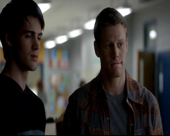 VampireDiariesWorld-dot-org_4x06WeAllGoALittleMadSometimes0575.jpg