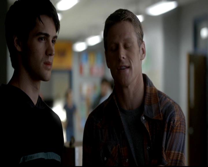 VampireDiariesWorld-dot-org_4x06WeAllGoALittleMadSometimes0585.jpg