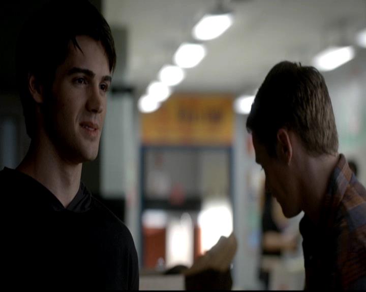 VampireDiariesWorld-dot-org_4x06WeAllGoALittleMadSometimes0589.jpg