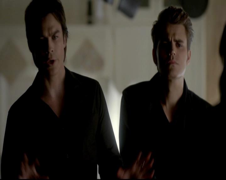 VampireDiariesWorld-dot-org_4x06WeAllGoALittleMadSometimes0613.jpg