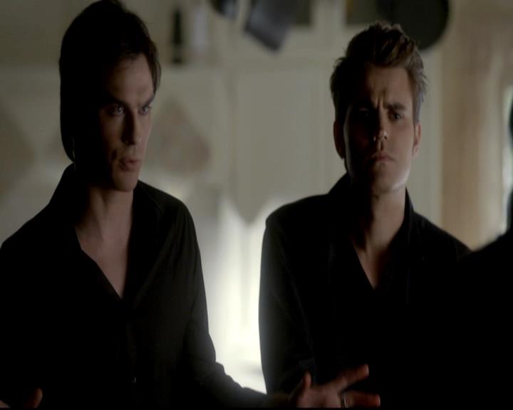 VampireDiariesWorld-dot-org_4x06WeAllGoALittleMadSometimes0614.jpg