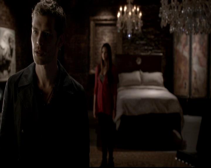 VampireDiariesWorld-dot-org_4x06WeAllGoALittleMadSometimes0666.jpg