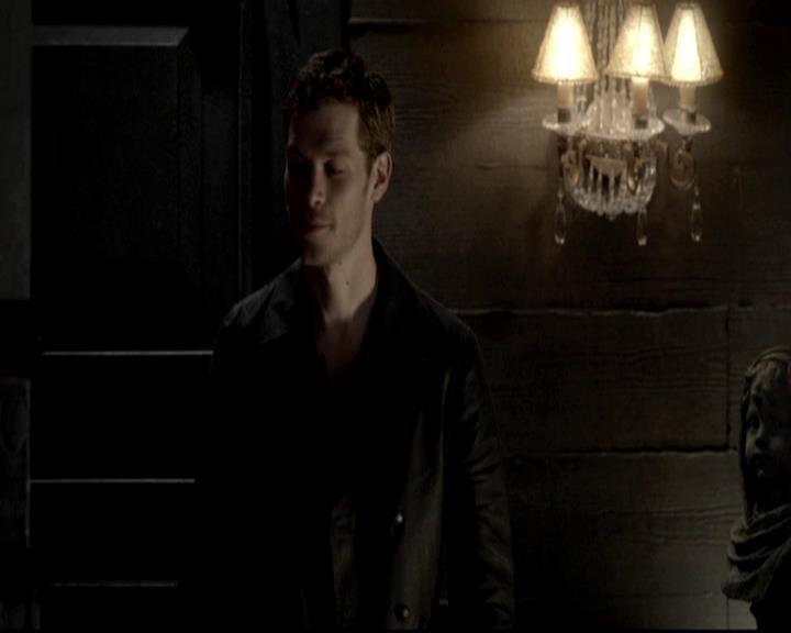 VampireDiariesWorld-dot-org_4x06WeAllGoALittleMadSometimes0712.jpg