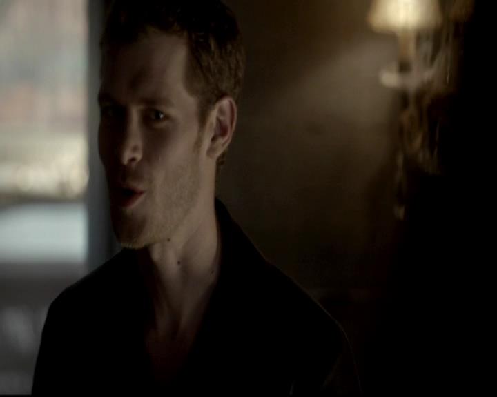 VampireDiariesWorld-dot-org_4x06WeAllGoALittleMadSometimes0715.jpg