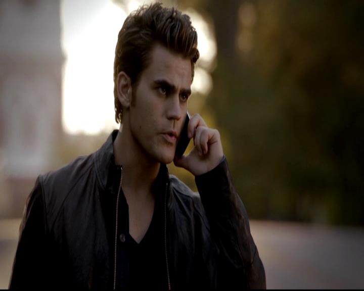 VampireDiariesWorld-dot-org_4x06WeAllGoALittleMadSometimes0722.jpg