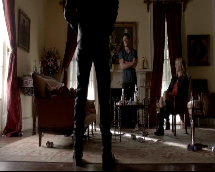 VampireDiariesWorld-dot-org_4x06WeAllGoALittleMadSometimes0734.jpg