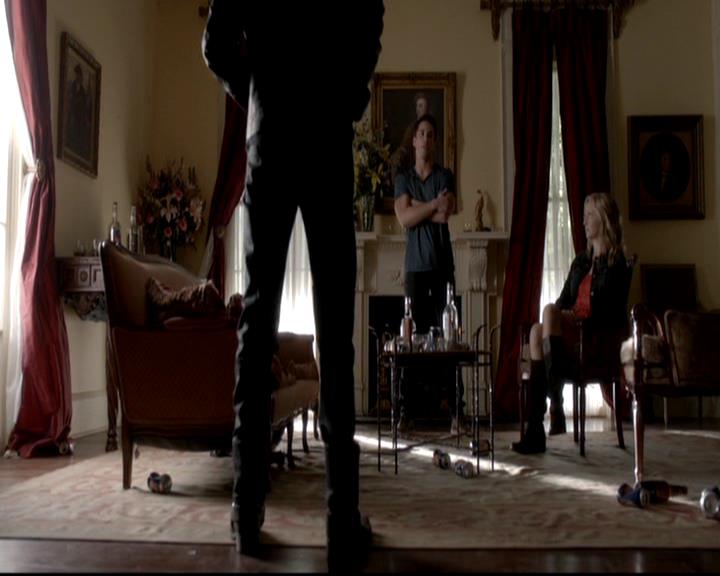 VampireDiariesWorld-dot-org_4x06WeAllGoALittleMadSometimes0735.jpg