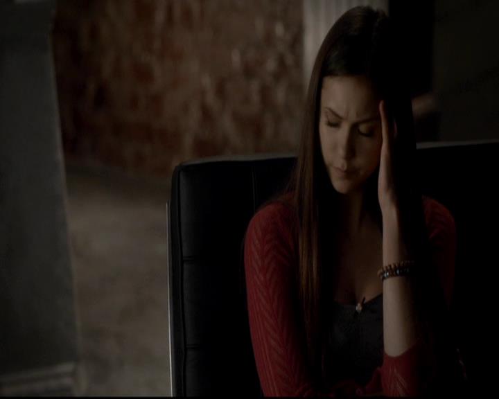 VampireDiariesWorld-dot-org_4x06WeAllGoALittleMadSometimes0777.jpg