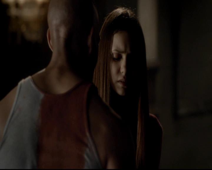 VampireDiariesWorld-dot-org_4x06WeAllGoALittleMadSometimes0824.jpg