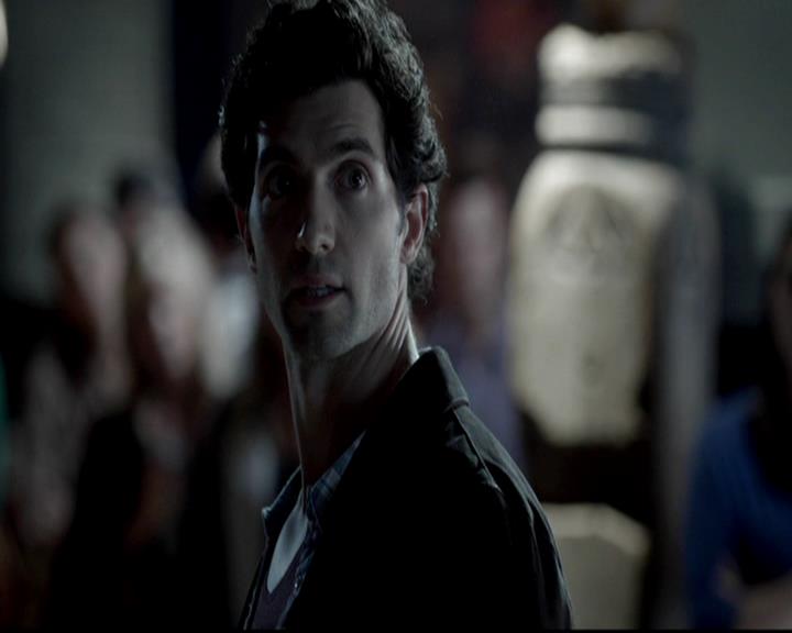 VampireDiariesWorld-dot-org_4x06WeAllGoALittleMadSometimes0886.jpg