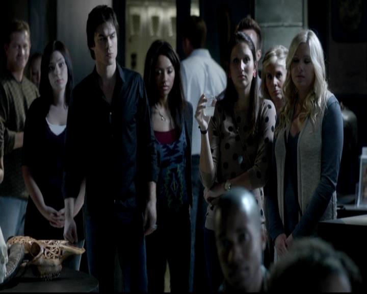 VampireDiariesWorld-dot-org_4x06WeAllGoALittleMadSometimes0894.jpg