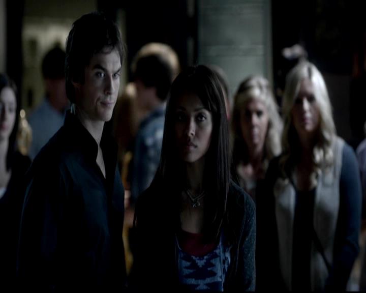 VampireDiariesWorld-dot-org_4x06WeAllGoALittleMadSometimes0916.jpg