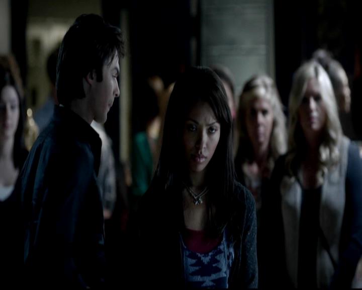 VampireDiariesWorld-dot-org_4x06WeAllGoALittleMadSometimes0917.jpg