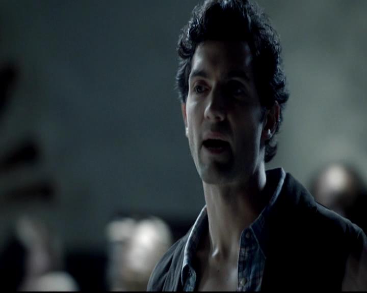 VampireDiariesWorld-dot-org_4x06WeAllGoALittleMadSometimes0932.jpg