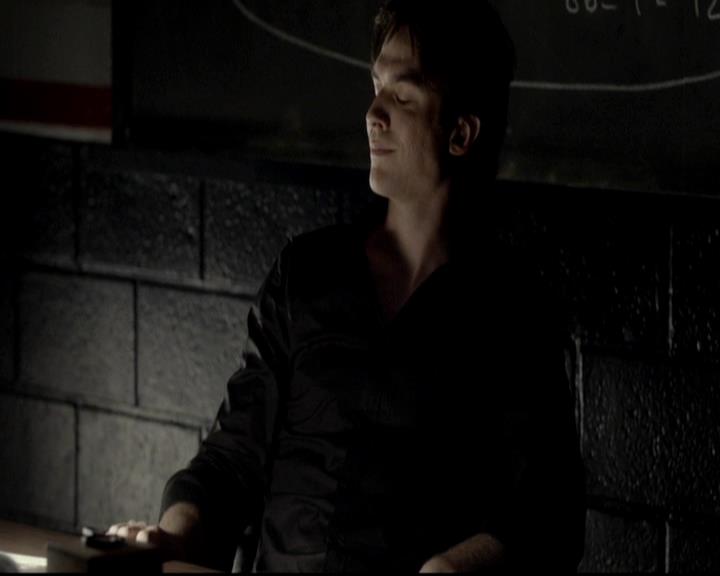 VampireDiariesWorld-dot-org_4x06WeAllGoALittleMadSometimes1002.jpg