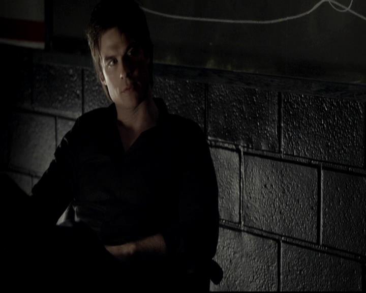 VampireDiariesWorld-dot-org_4x06WeAllGoALittleMadSometimes1025.jpg