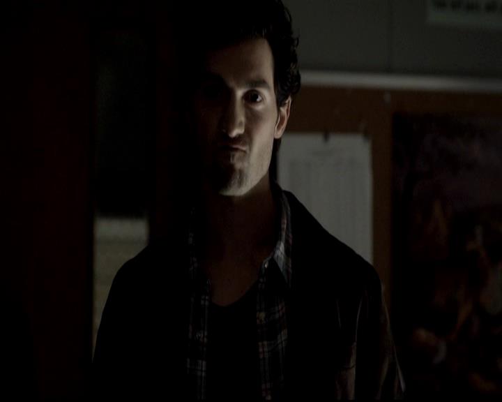 VampireDiariesWorld-dot-org_4x06WeAllGoALittleMadSometimes1038.jpg