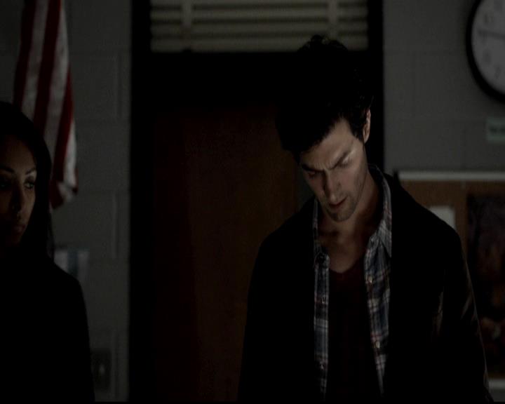 VampireDiariesWorld-dot-org_4x06WeAllGoALittleMadSometimes1048.jpg