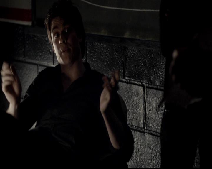 VampireDiariesWorld-dot-org_4x06WeAllGoALittleMadSometimes1054.jpg