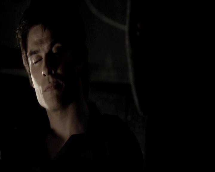 VampireDiariesWorld-dot-org_4x06WeAllGoALittleMadSometimes1080.jpg