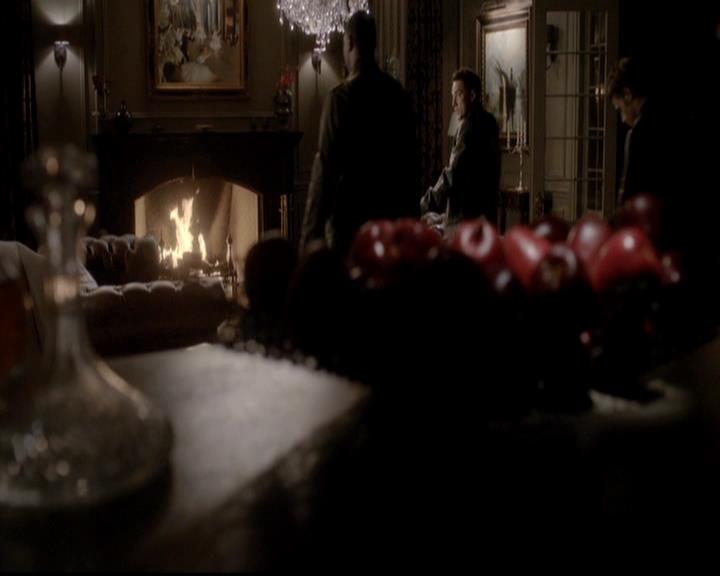 VampireDiariesWorld-dot-org_4x06WeAllGoALittleMadSometimes1103.jpg