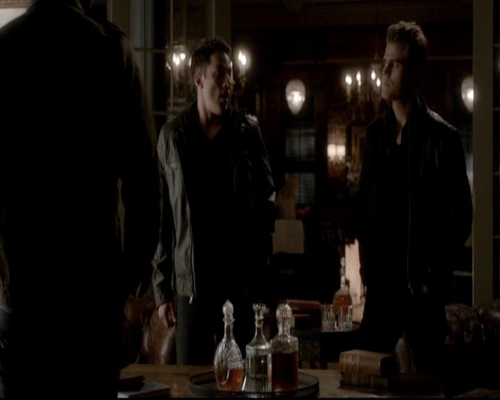 VampireDiariesWorld-dot-org_4x06WeAllGoALittleMadSometimes1107.jpg