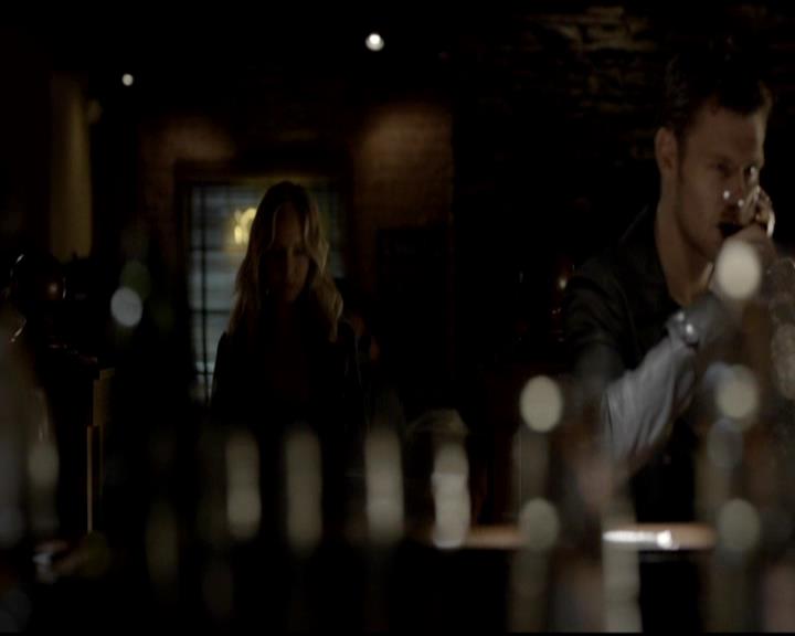 VampireDiariesWorld-dot-org_4x06WeAllGoALittleMadSometimes1114.jpg