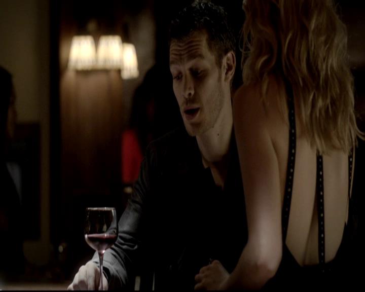 VampireDiariesWorld-dot-org_4x06WeAllGoALittleMadSometimes1127.jpg