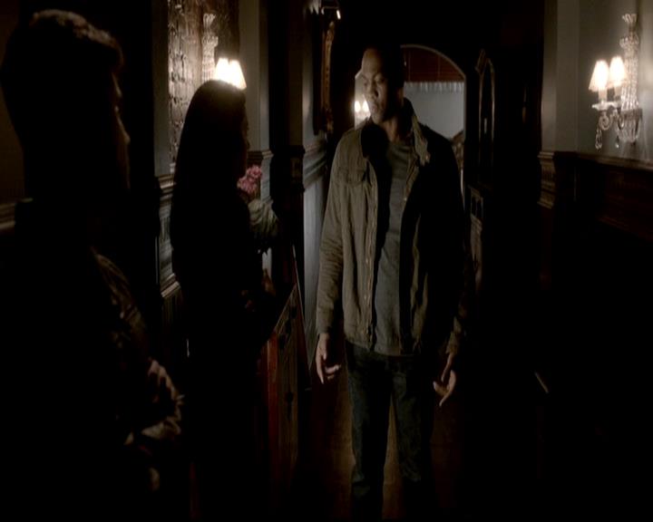 VampireDiariesWorld-dot-org_4x06WeAllGoALittleMadSometimes1219.jpg