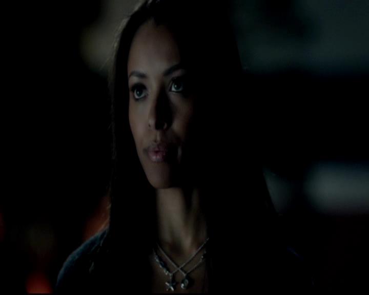 VampireDiariesWorld-dot-org_4x06WeAllGoALittleMadSometimes1271.jpg