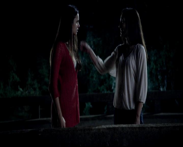 VampireDiariesWorld-dot-org_4x06WeAllGoALittleMadSometimes1395.jpg