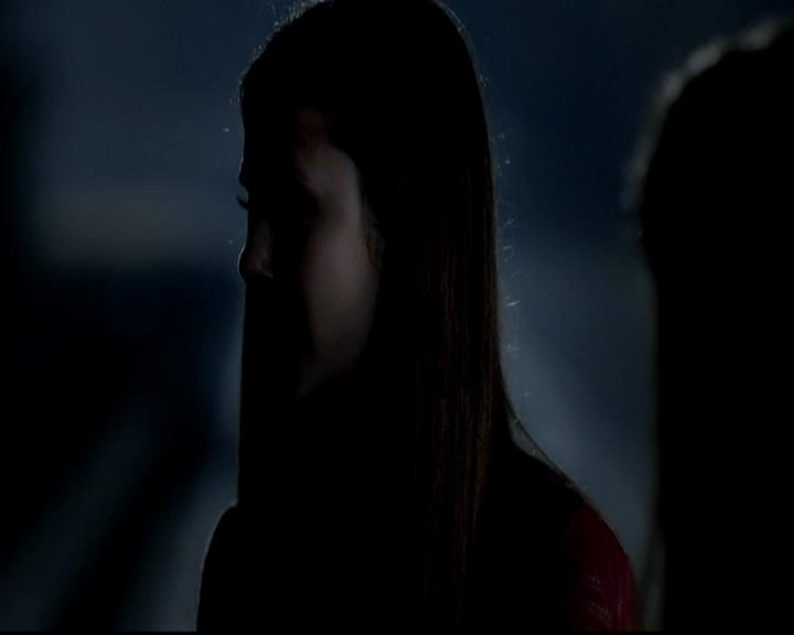 VampireDiariesWorld-dot-org_4x06WeAllGoALittleMadSometimes1415.jpg