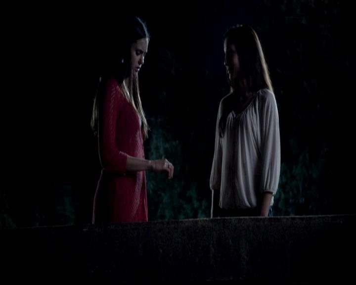 VampireDiariesWorld-dot-org_4x06WeAllGoALittleMadSometimes1427.jpg